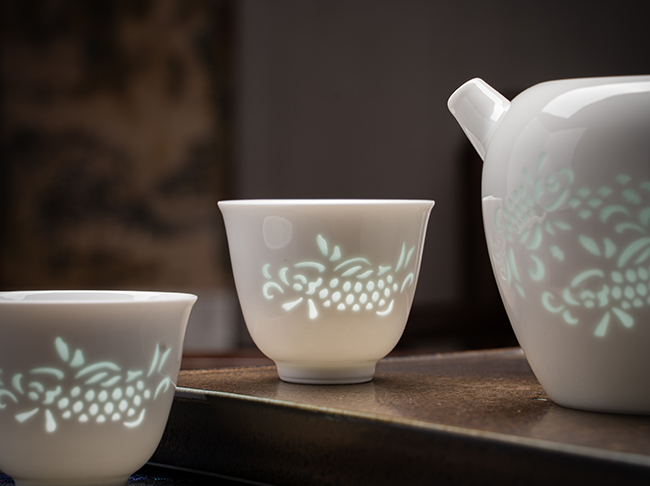 29.1·素玲珑莲莲有鱼茶具.JPG