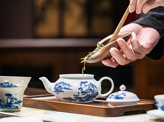 13.1·江南韵十六头茶具.jpg